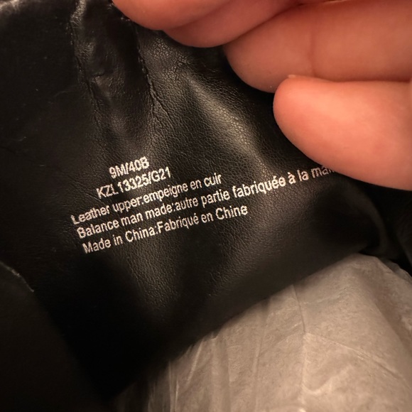 Karl Lagerfeld boots size 9 - Picture 8 of 8